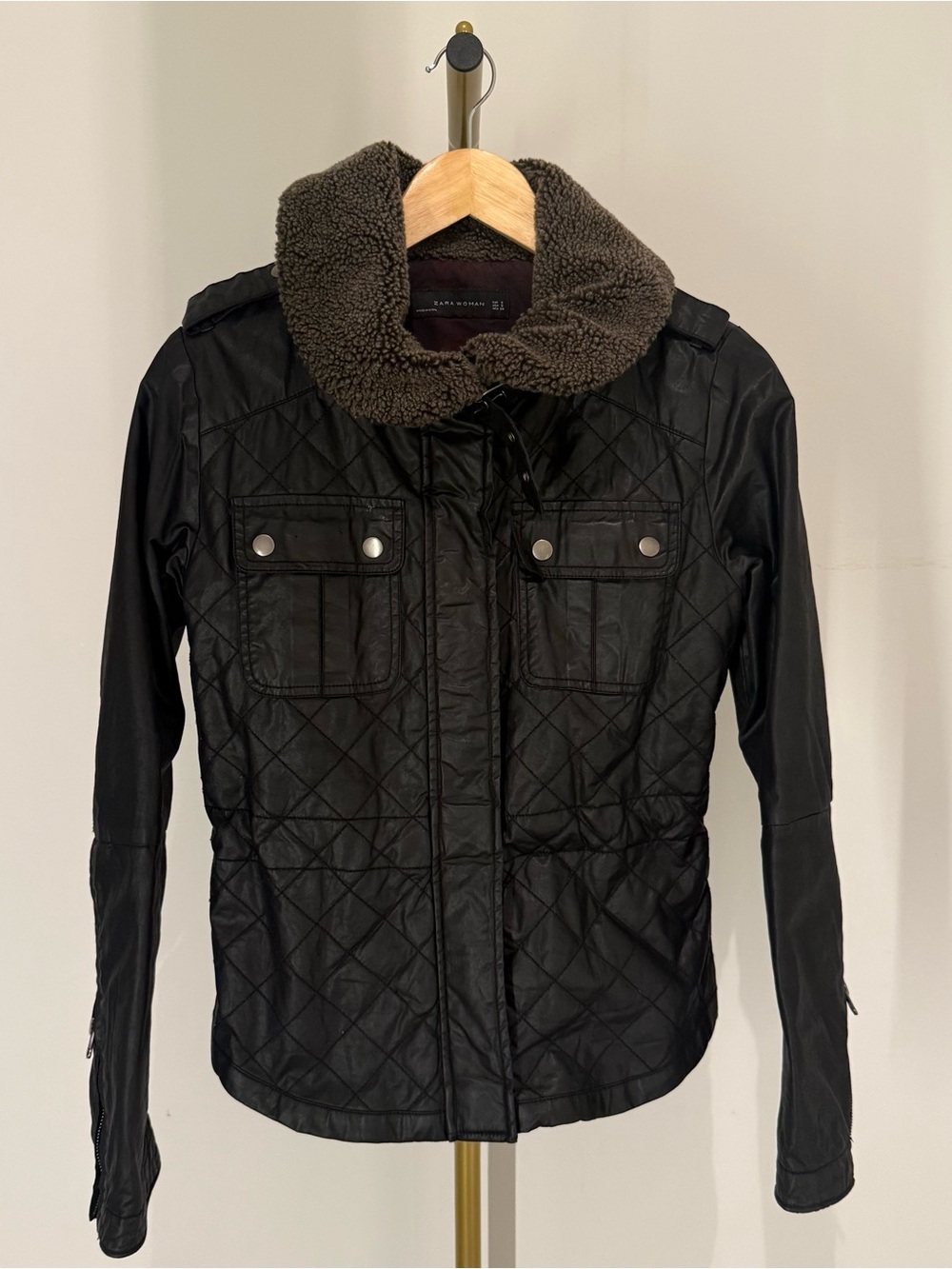 Zara Woman Vintage Quilted Black Jacket with Faux Shearling Collar Size S